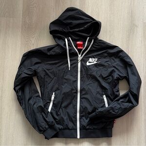 NIKE Full Zip Windbreaker - Black and White - Boys Size M, Women’s XS-S
